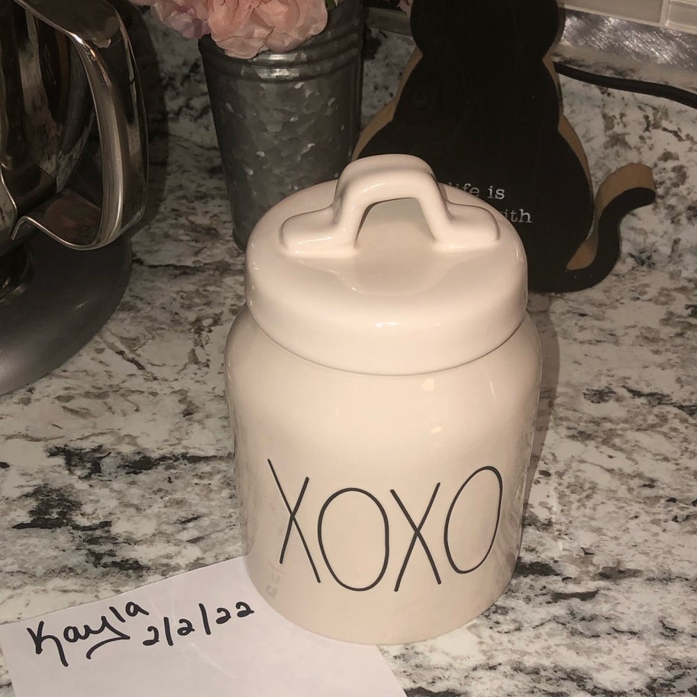 Rae Dunn XOXO Canister